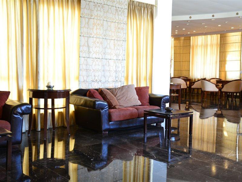 Alexandros Hotel Перама Экстерьер фото