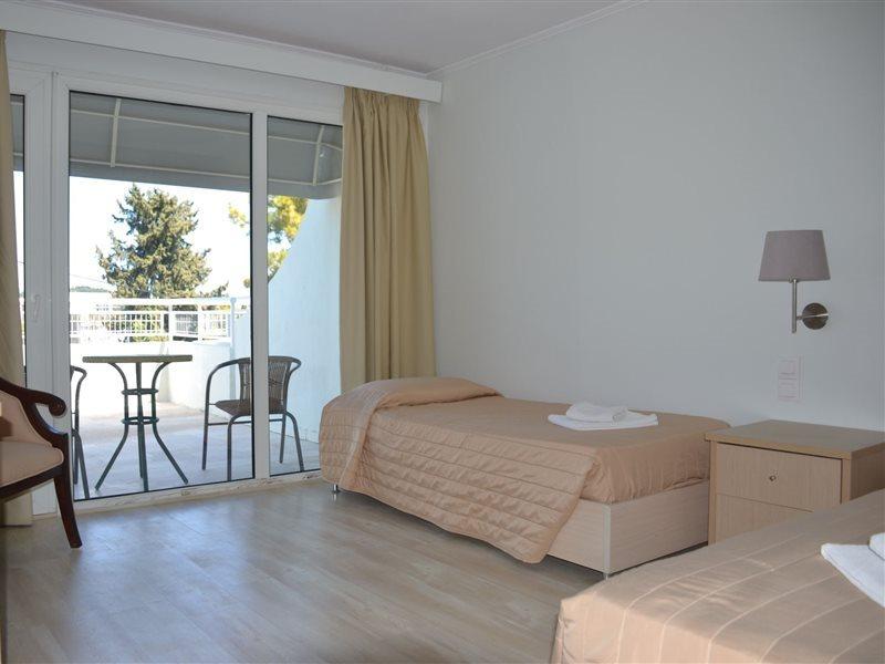 Alexandros Hotel Перама Экстерьер фото