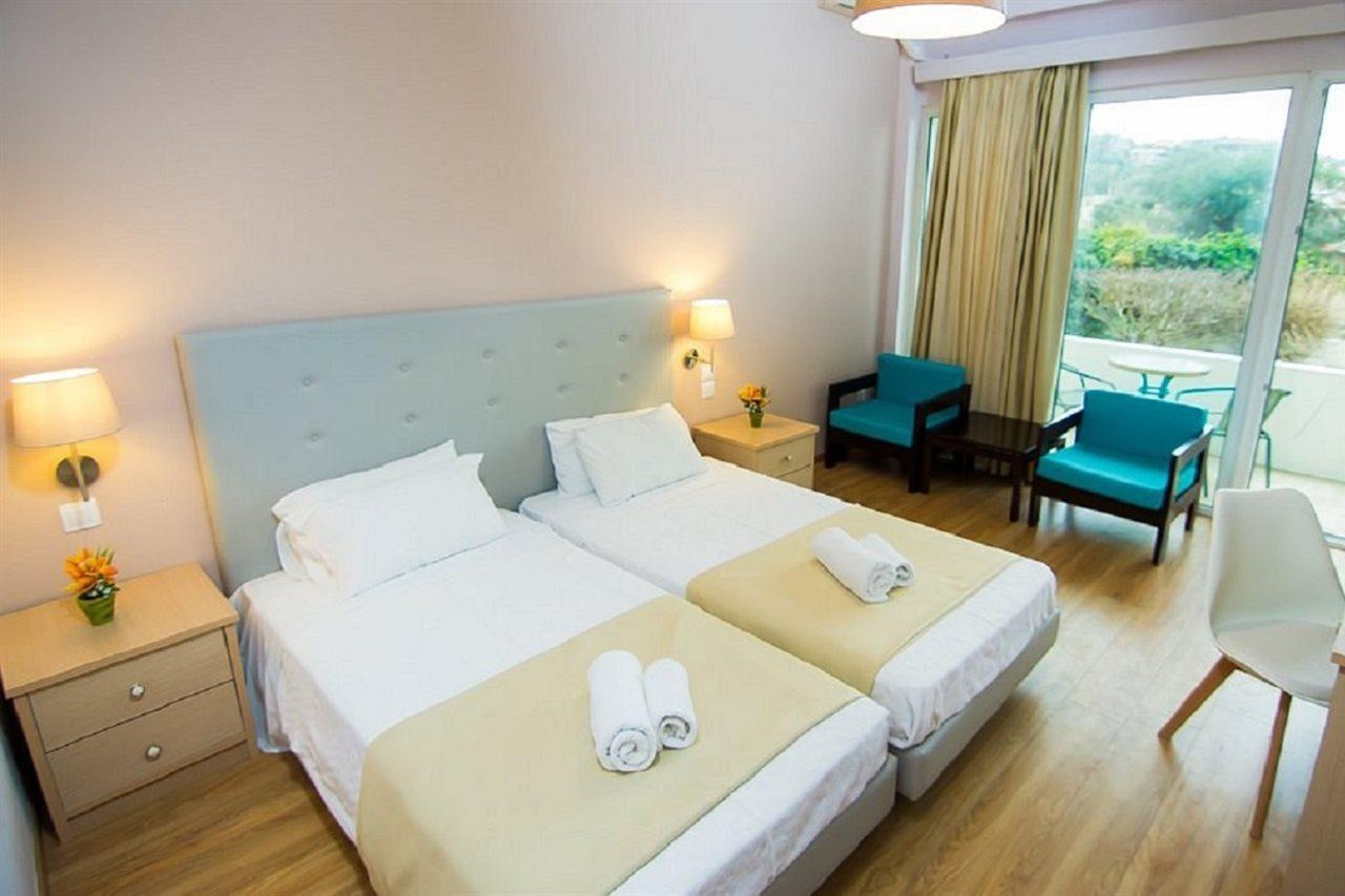 Alexandros Hotel Перама Экстерьер фото