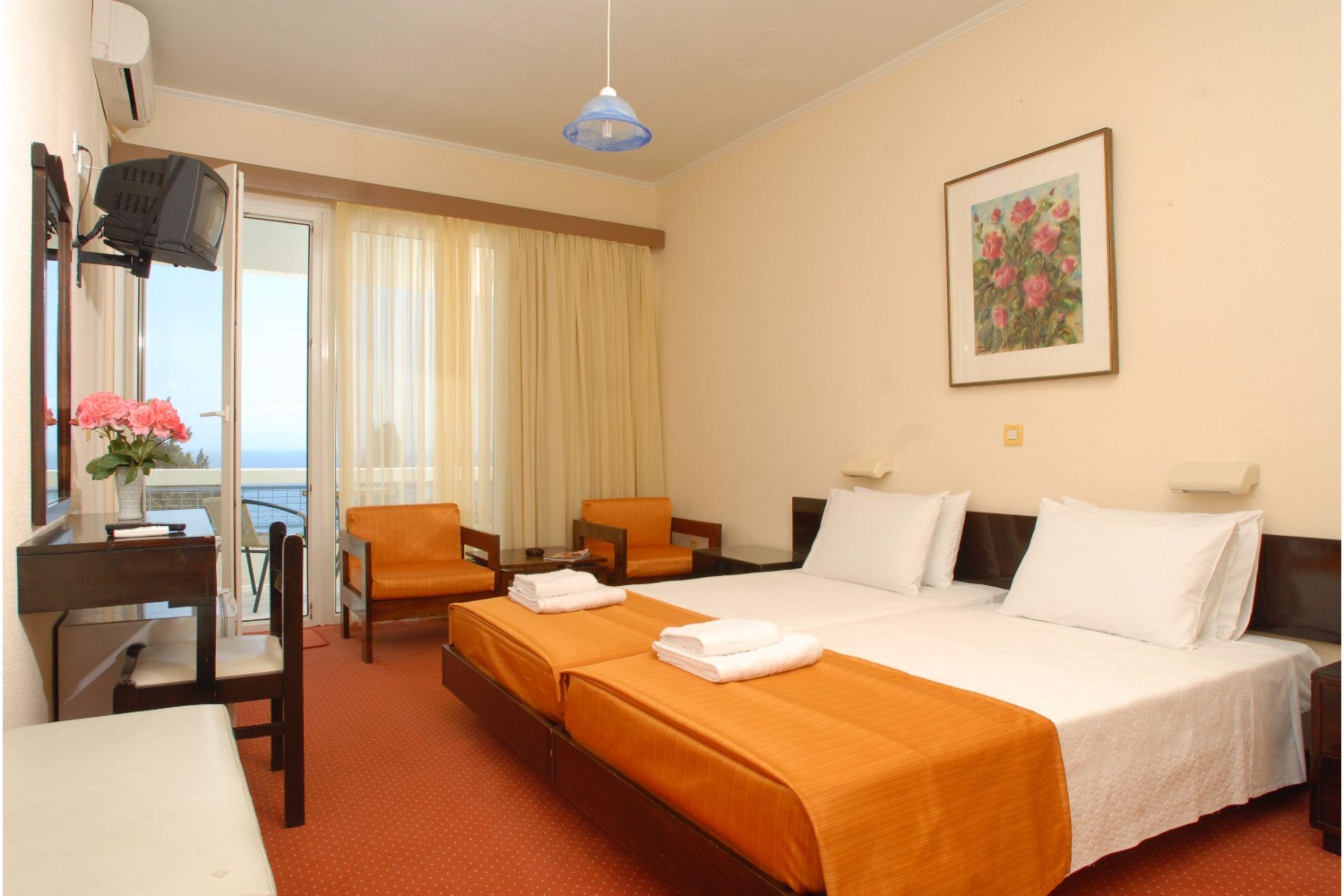 Alexandros Hotel Перама Экстерьер фото