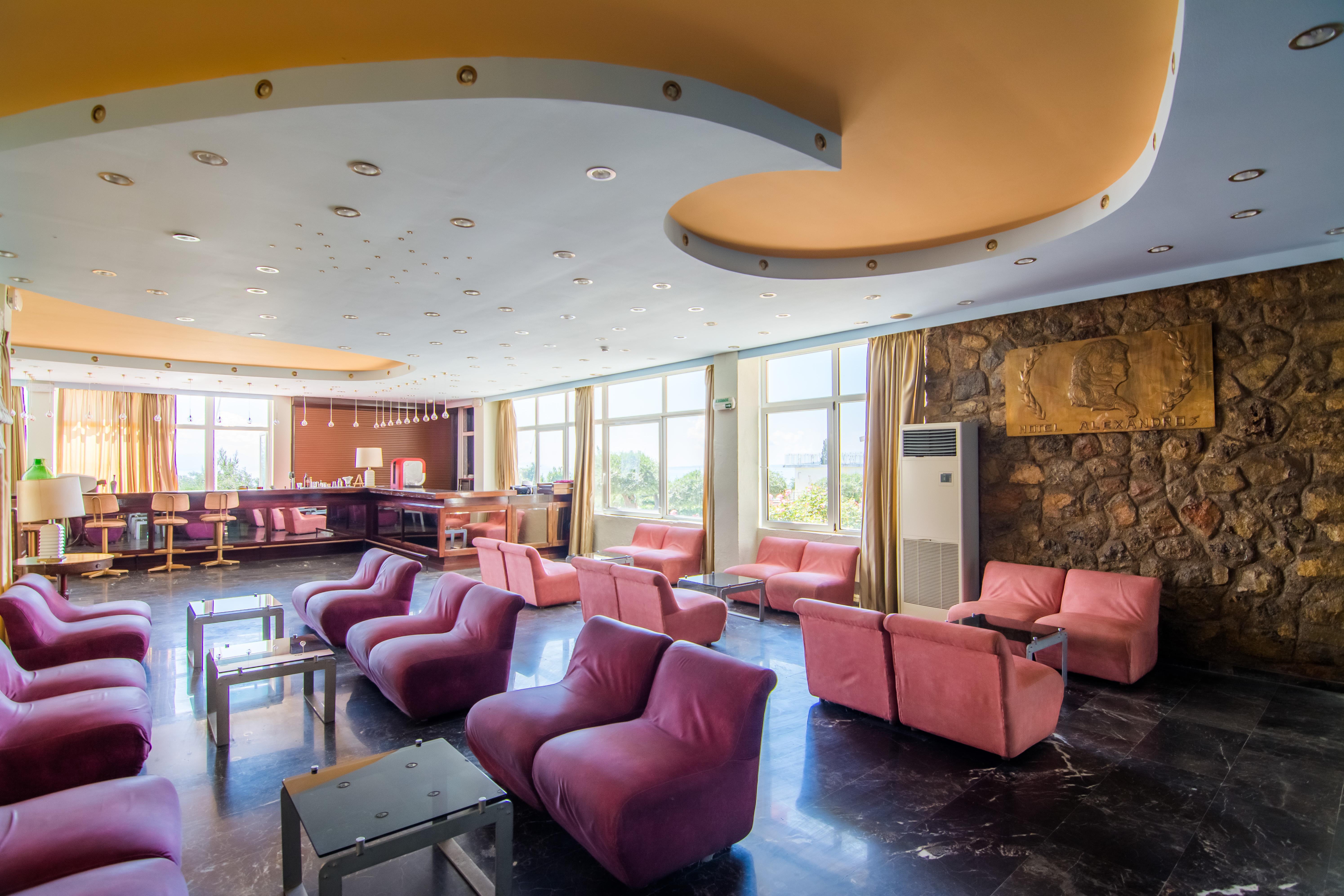 Alexandros Hotel Перама Экстерьер фото