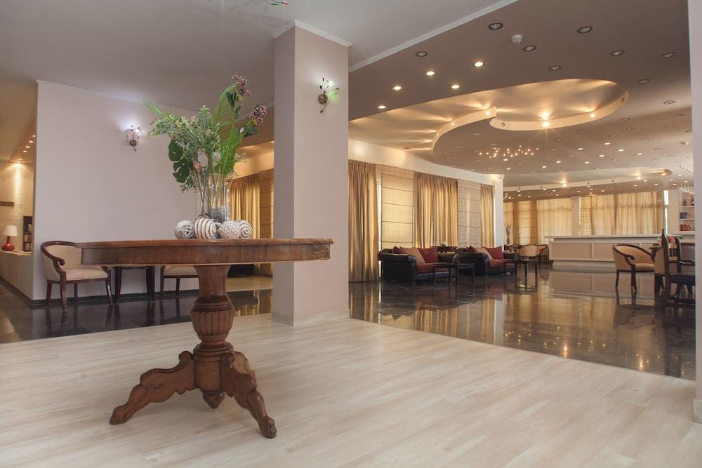 Alexandros Hotel Перама Экстерьер фото