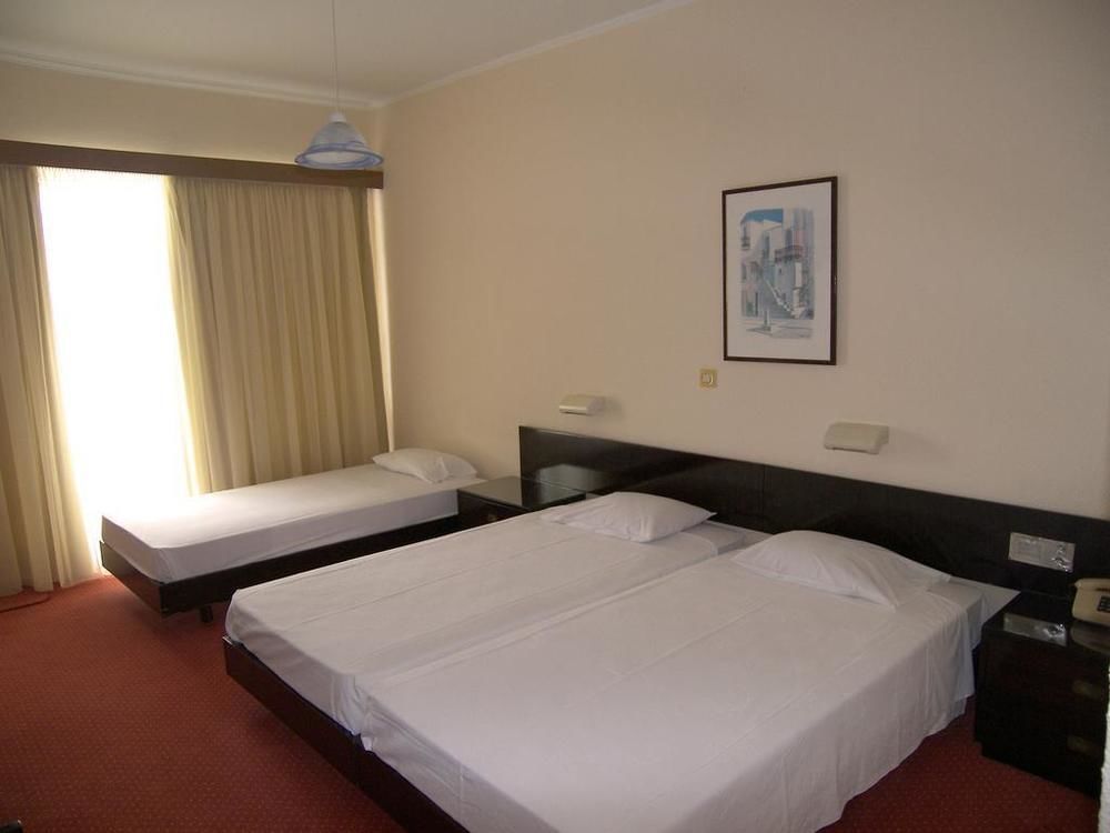 Alexandros Hotel Перама Экстерьер фото